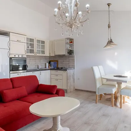 Апартаменты Mensura Close To Quiet Beaches *